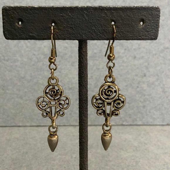 Dangle Pierced Earrings Silver Filagree Pendulum H - Picture 1 of 4